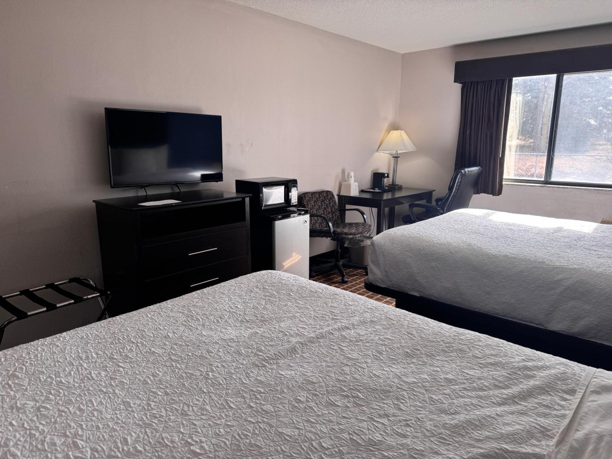 Baymont Inn & Suites Richmond Extérieur photo