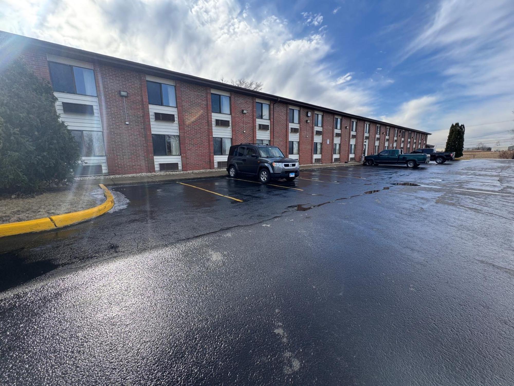 Baymont Inn & Suites Richmond Extérieur photo
