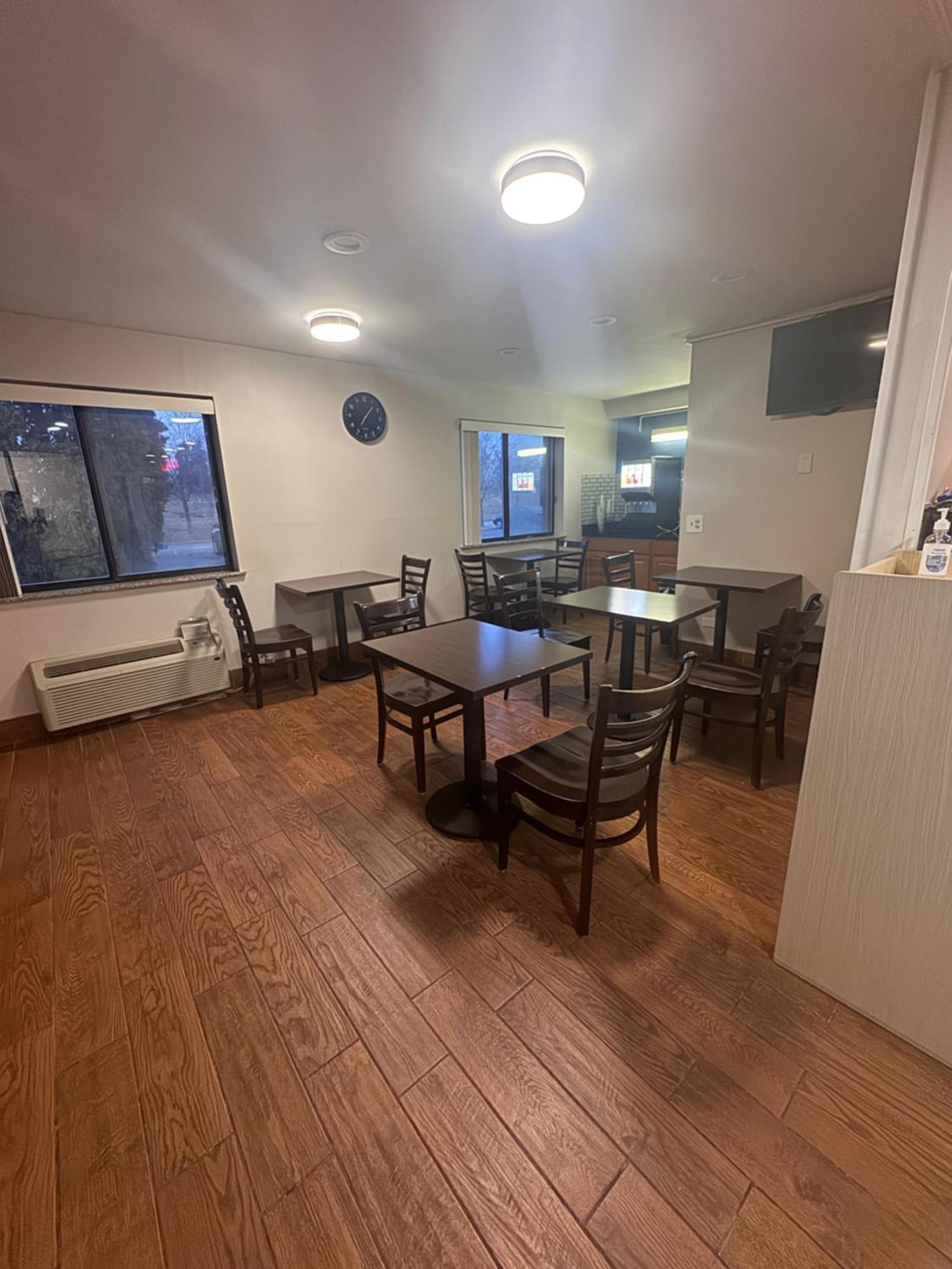 Baymont Inn & Suites Richmond Extérieur photo