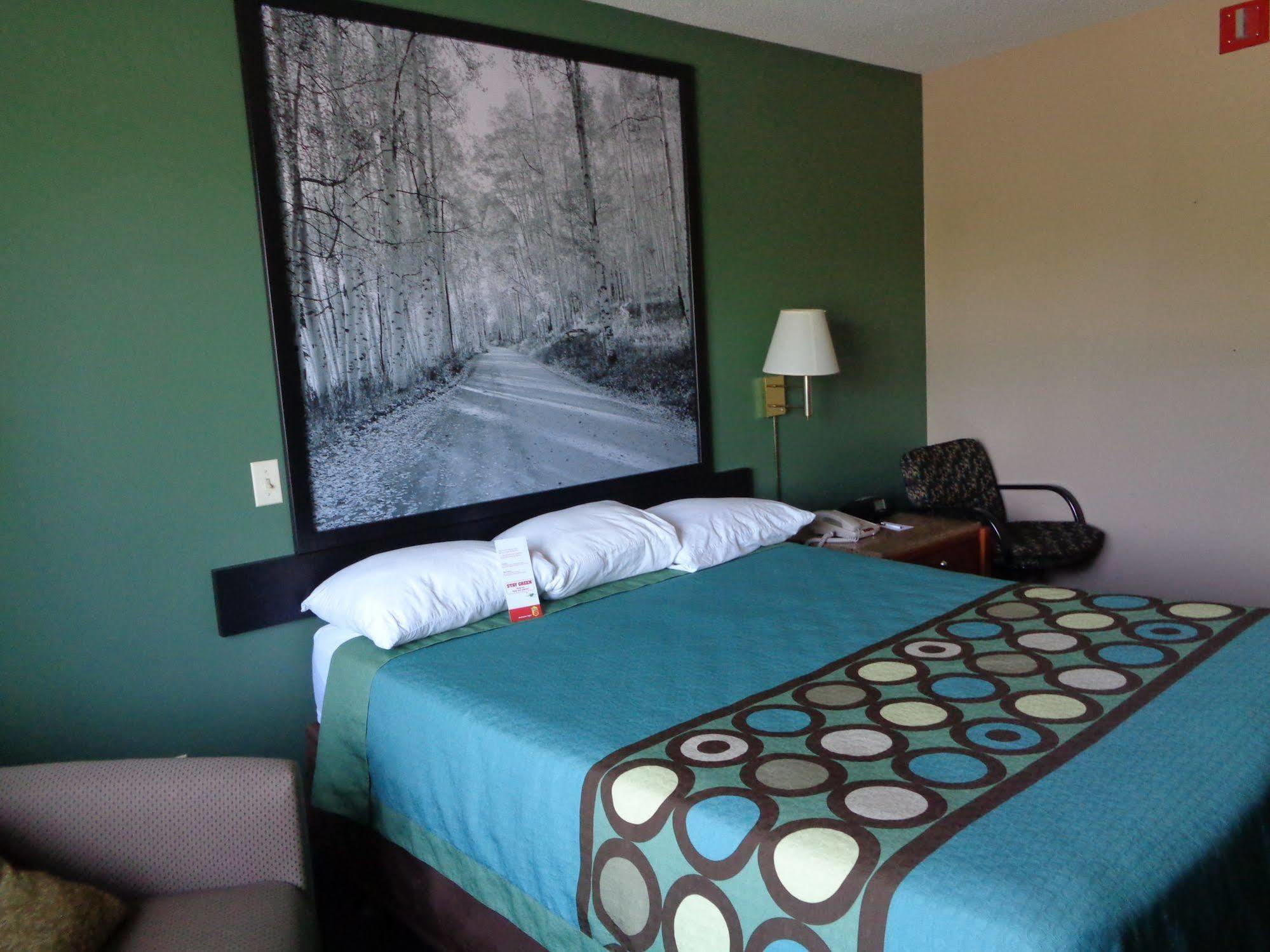Baymont Inn & Suites Richmond Extérieur photo